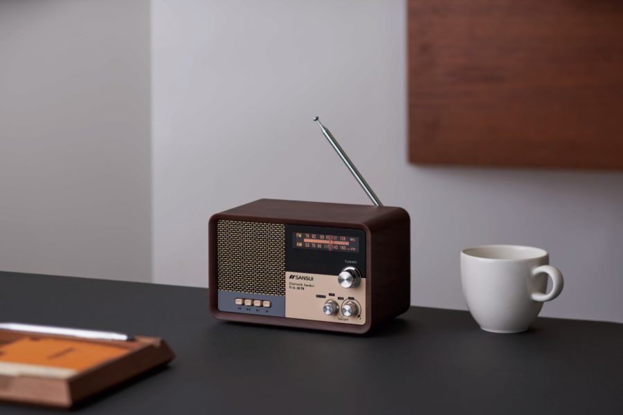 70年代のコンポ感あふれるBluetooth対応の多機能オーディオがとっても