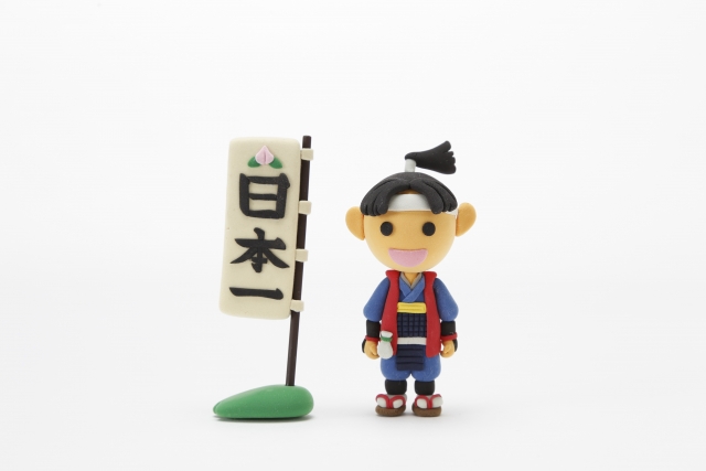 桃太郎には桃から生まれた「果生型」と、おばあさんが若返る