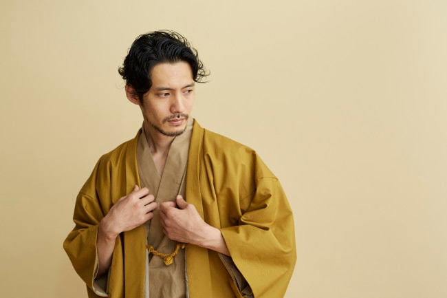 羽織型コートやセットアップで着れる袴など素敵スタイル（Japaaan）
