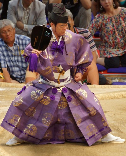 はっけようのこった 大相撲の行司のかけ声「はっけよい のこった」にはどういう意味