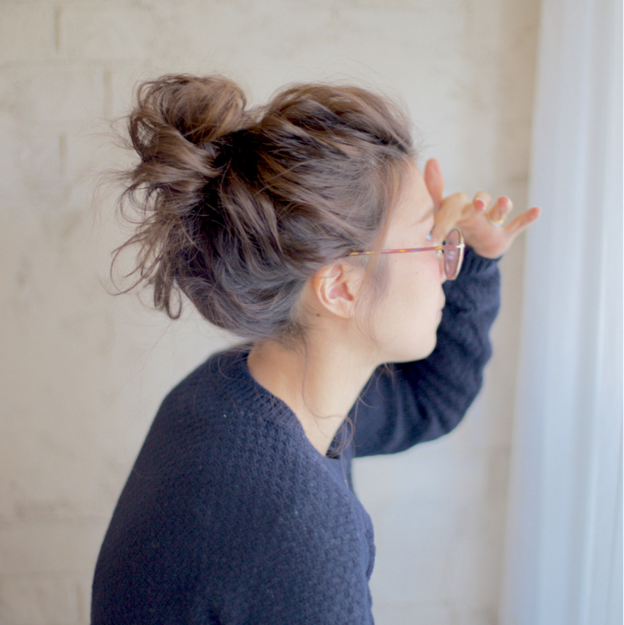 メッシーバンヘア 合成シニヨン 乱れたアップヘアピース ヘア