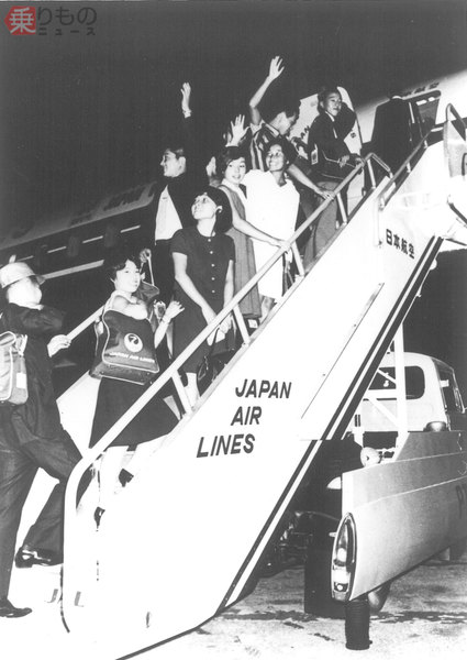 飛行機マニア必見 JALクルーの昔の本物パイロットバックです