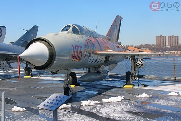 旧ソ機MiG-21は過去の遺物にあらず 退役進む一方、別モノ派生機