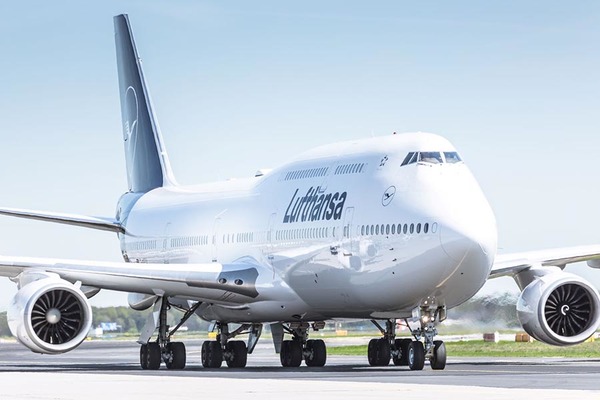 懐かしい ボーイング747 ジャンボ機の座席テーブル 2013年10月5日 羽田